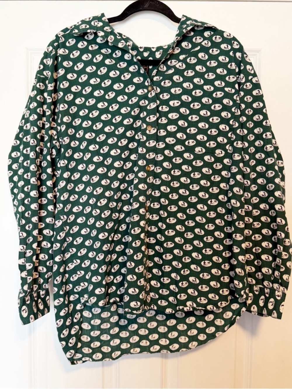Vintage 80s Eddie Bauer cotton woman’s button down hunting novelty scene shirt